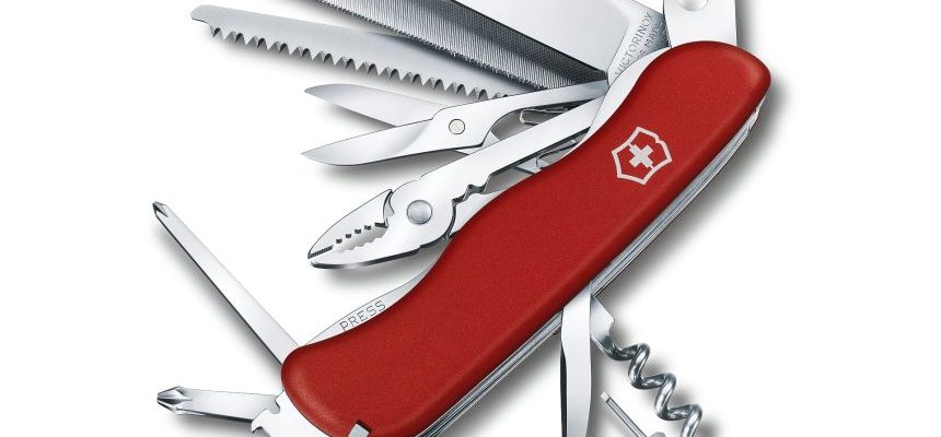 Coltellino multiuso, l'accessorio must-have per il trekking Coltellino multiuso, l'accessorio must-have per il trekking