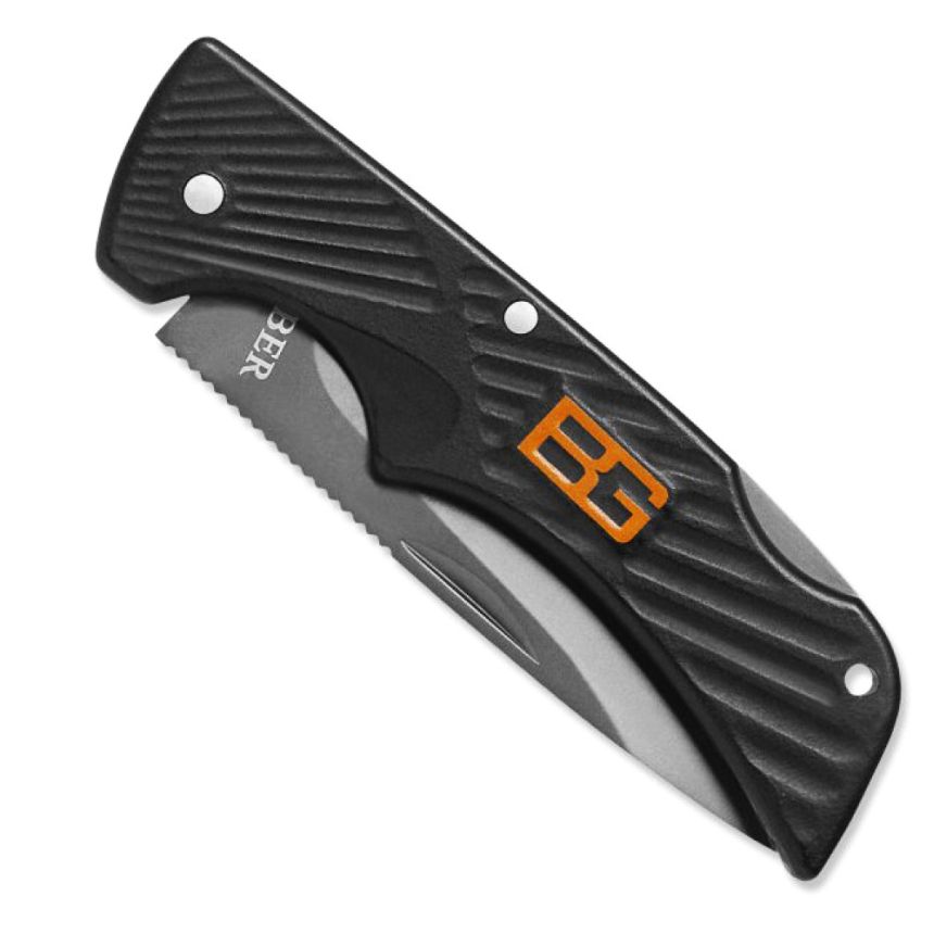 Il coltello a serramanico tascabile Gerber Bear Grylls Compact Scout serrato