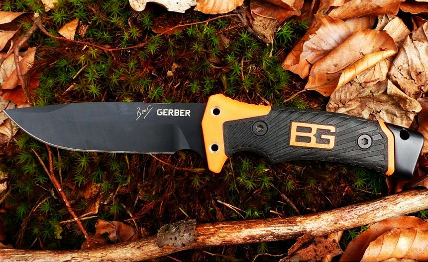 Il coltello survival Gerber Bear Grylls Pro nel suo ambiente naturale