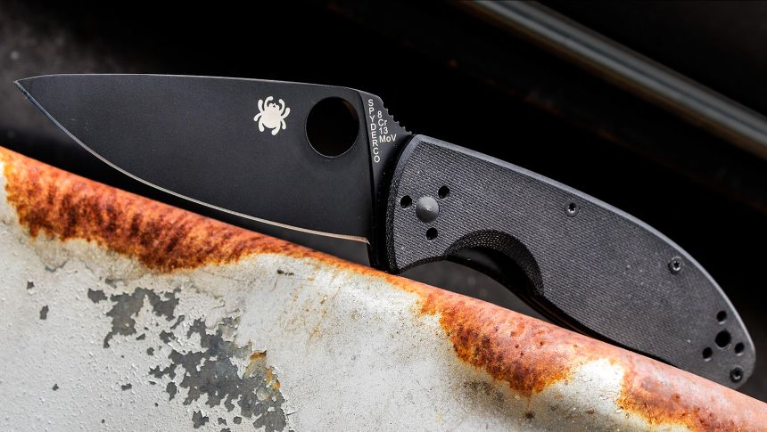 Il coltello EDC a serramanico Spyderco Tenacious C122GBBKP Black in tutta la sua bellezza